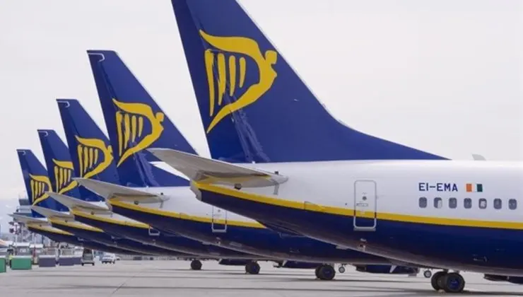 Ryanair y Wizz Air comienzan a cobrar por el equipaje de mano este festivo  de Todos los Santos - Cantabria - eldiariotorrelavega.es Tu información más  cercana