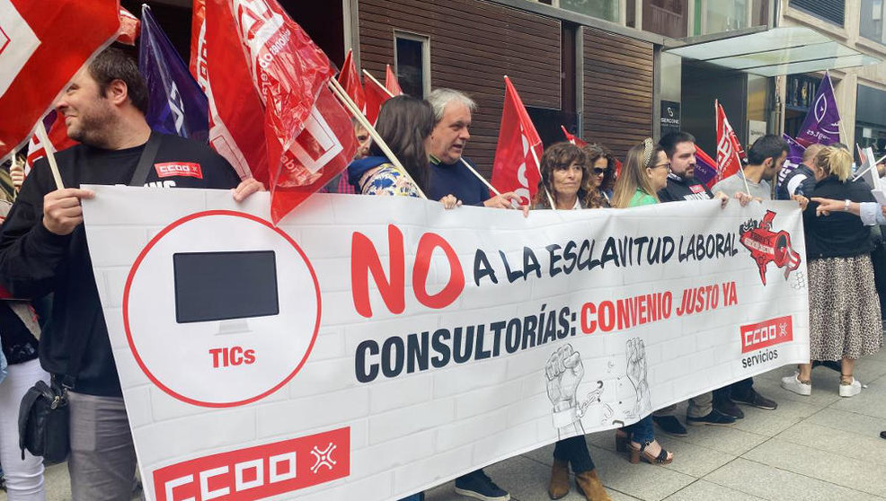 Huelga de consultorías. Foto- CCOO Cantabria