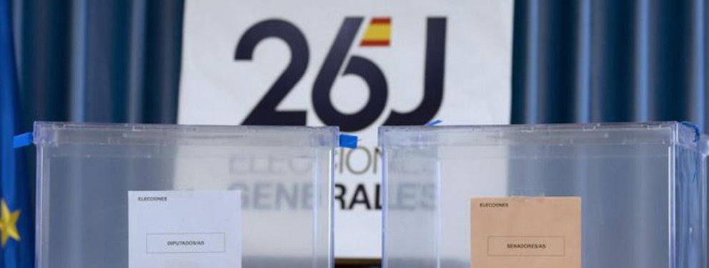 Detalle de las urnas que se usarán en las elecciones generales del próximo 26 de junio en las que los españoles elegirán a sus representantes en el Congreso y el Senado. EFE/Nacho Gallego