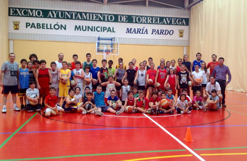 Torrelavega tiene una tradición deportiva muy ligada al baloncesto