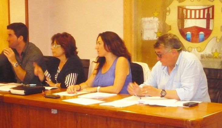 Ciudadanos de Piélagos en un Pleno Municipal