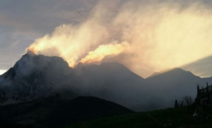 Cantabria tiene 27 incendios activos en zonas altas
