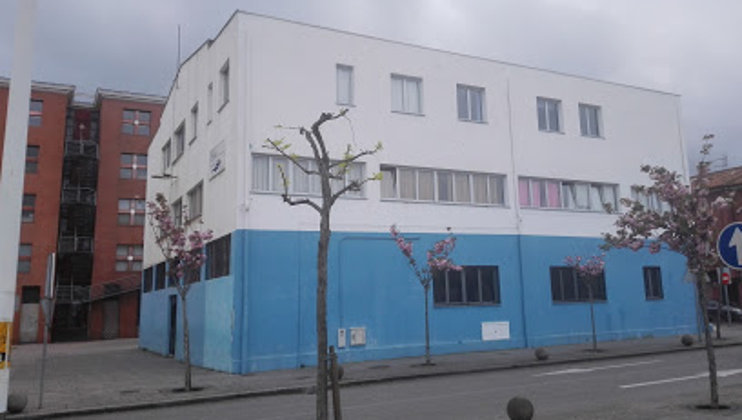 Colegio concertado Miguel Bravo, ubicado en el Barrio Pesquero de Santander