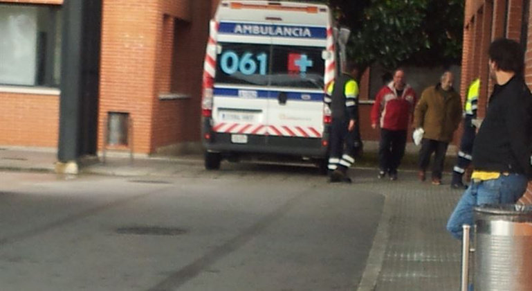 Ambulancia de Ambuibérica en el Hospital Sierrallana