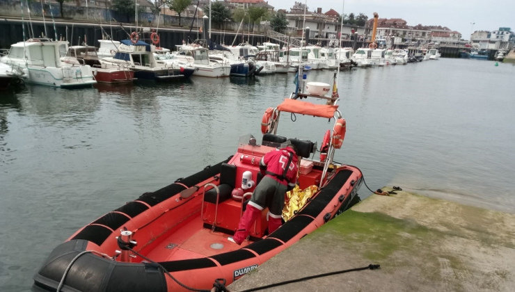 Embarcación de Cruz Roja movilizada por Salvamento Marítimo