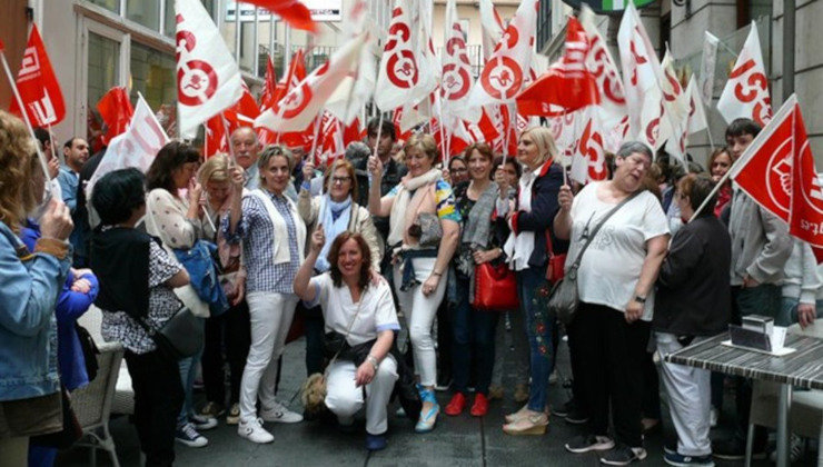 Trabajadoras y trabajadores de la limpieza protestan en Santander