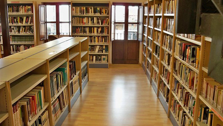 Biblioteca Municipal Gabino Teira