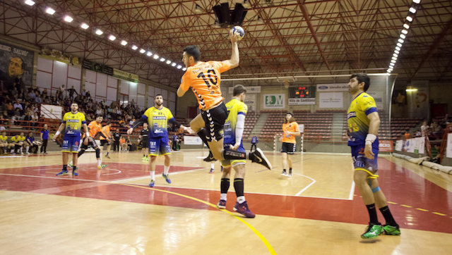 Jorge Prieto en un lance del partido. Foto- Saúl Ceballos