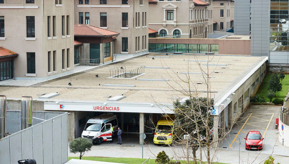 Entrada de Urgencias del Hospital Universitario Marqués de Valdecilla