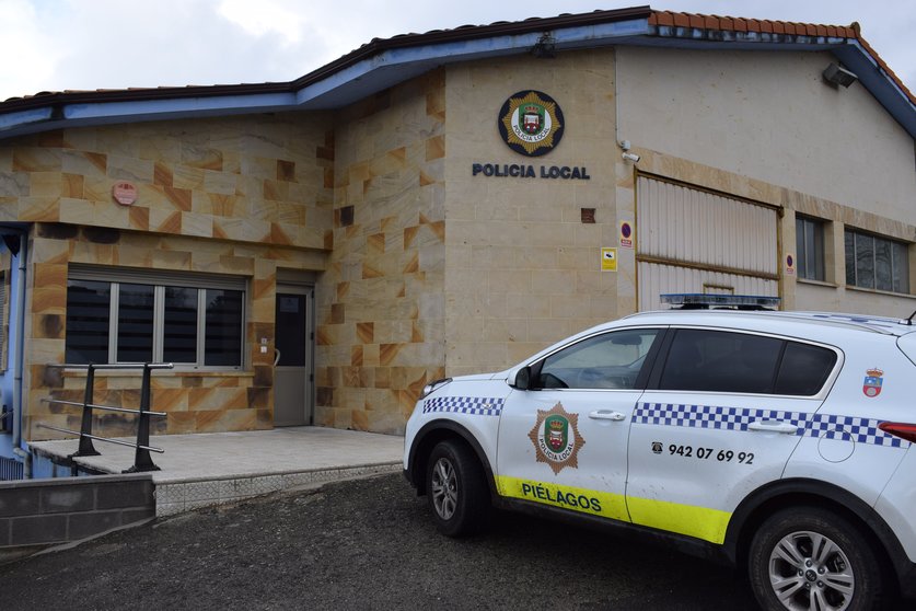 Piélagos convoca cuatro plazas de Policía Local, tres libres y una de movilidad