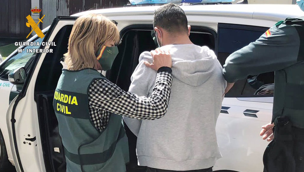 Especialistas de la Guardia Civil abrieron diferentes líneas de investigación dentro de la denominada 'Operación Fez'