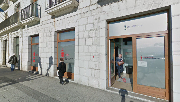 Sede de la Agencia Cántabra de Administración Tributaria en Santander