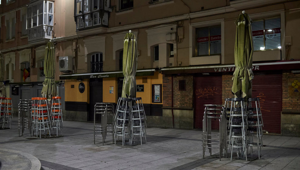 Locales de hostelería cerrados en la Plaza Cañadío de Santander