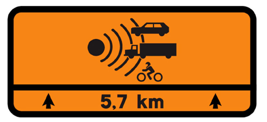 Nueva señalización de la DGT para avisar de tramos peligrosos en la carretera