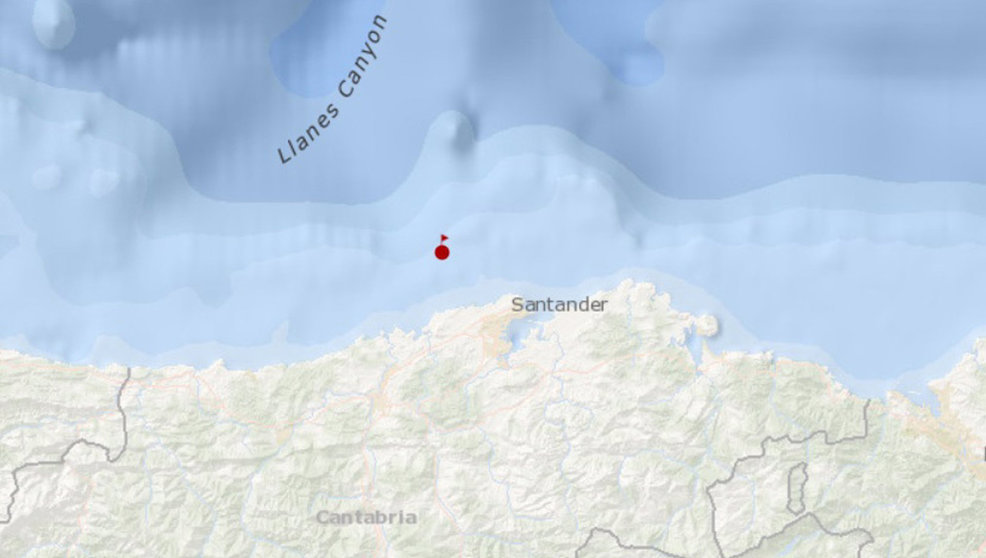 Lugar del suceso del pesquero santoñés 'Maremi', volcado y hundido en Cabo Mayor (Santander)