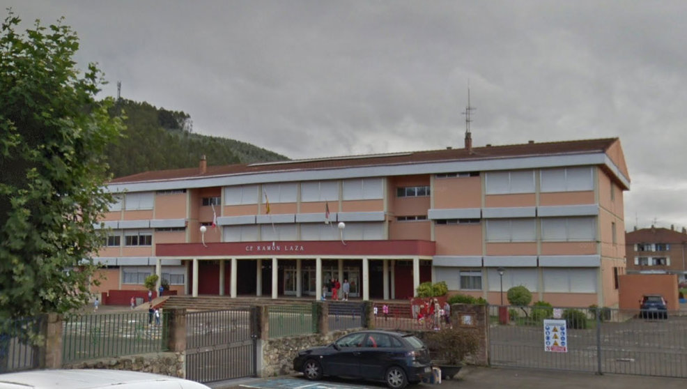 Colegio Ramón Laza de Cabezón de la Sal | Foto- Google Maps