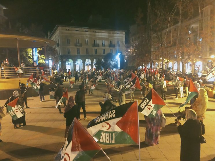 Concentración en favor del pueblo saharaui en Torrelavega