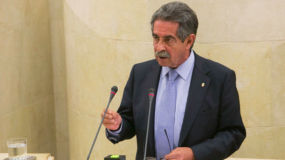 El presidente de Cantabria, Miguel Ángel Revilla, en una comparecencia en el Parlamento | Foto- Archivo