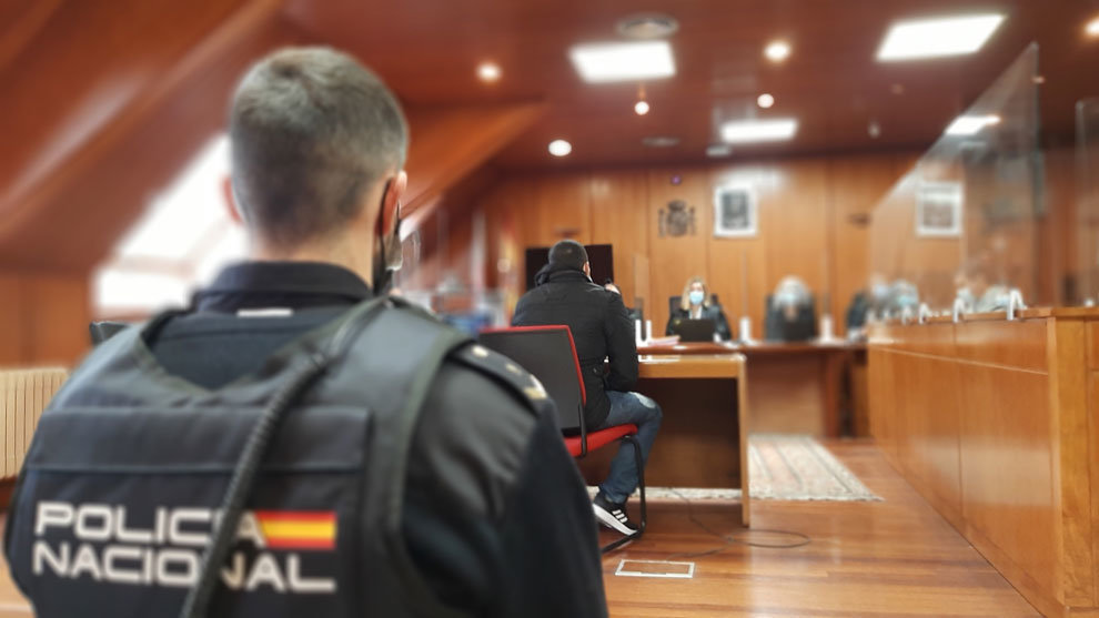 Acusado de abusar de una menor de 13 años en el juicio contra él en la Audiencia Provincial de Cantabria | Foto de archivo