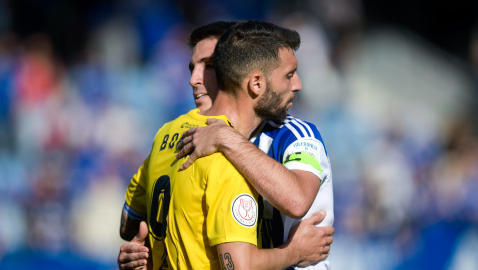 Chamorro y Borja Bastón al término del choque | Foto- Real Oviedo