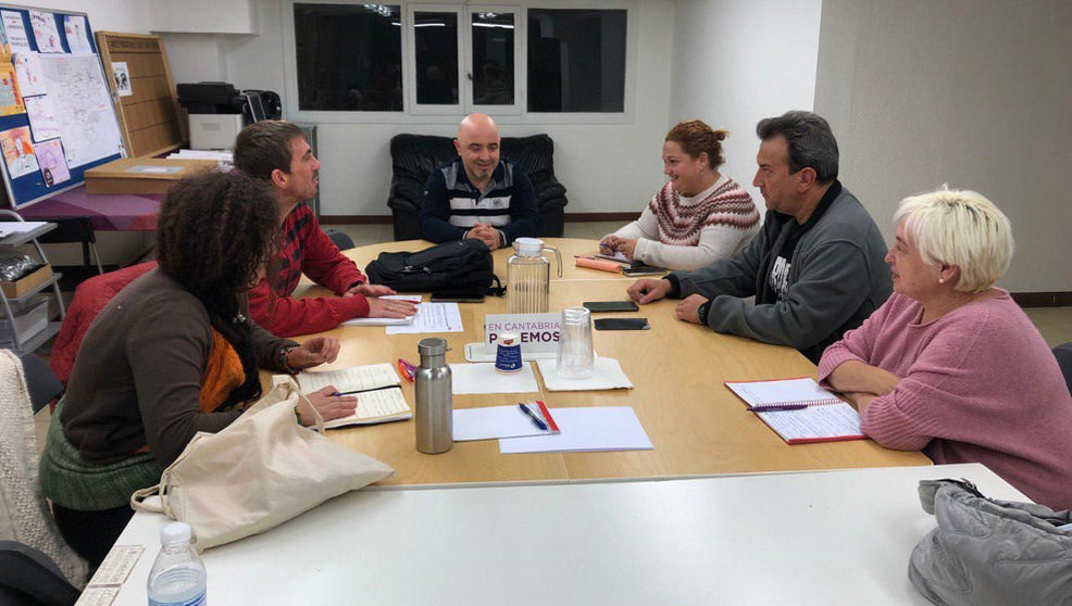 Reunión de Podemos con el Comité de empresa de Ferroatlántica