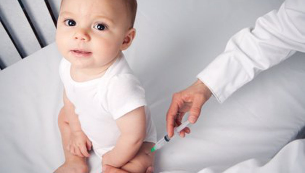 Cantabria no ha comenzado todavía a vacunar a bebés contra la meningitis B