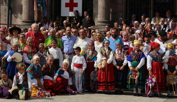 15082016 recepcion dia folclore