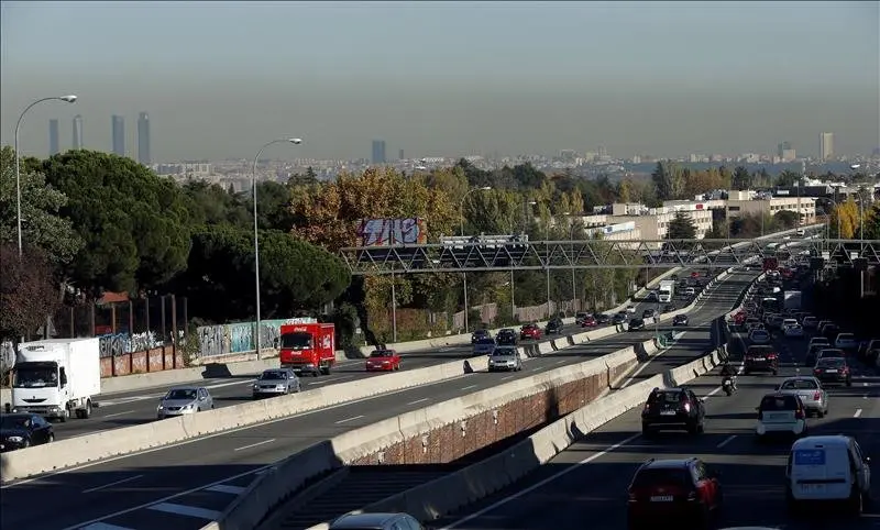 Madrid activa a las 6.00 la limitaci&oacute;n de velocidad por la contaminaci&oacute;n