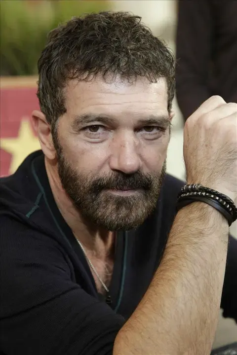 Banderas: "Me gustar&iacute;a que en Espa&ntilde;a sigui&eacute;ramos so&ntilde;ando juntos"