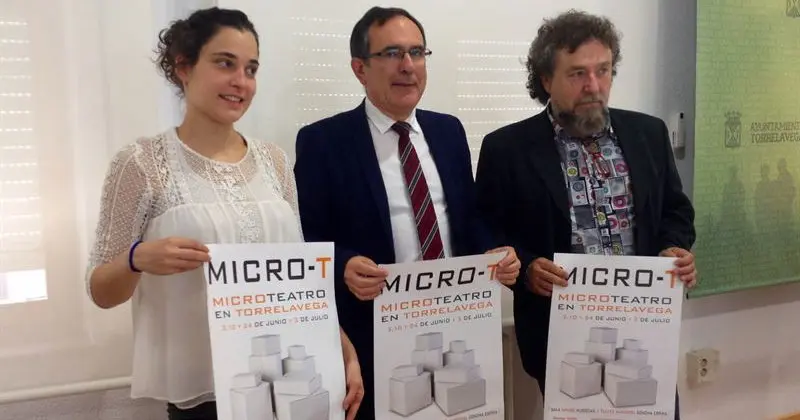 Acto de presentaci&oacute;n de la III edici&oacute;n de Microteatro en Torrelavega