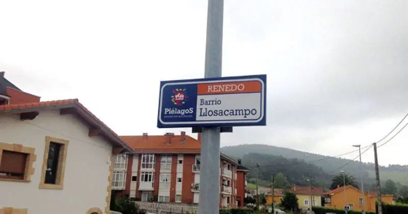 Todas las se&ntilde;ales han sido impresas sobre fondo blanco con letras en azul oscuro y cuentan con el escudo del municipio