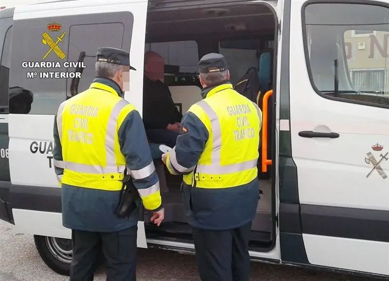 En esta campa&ntilde;a se va a incidir en el estado de los neum&aacute;ticos, alumbrado y se&ntilde;alizaci&oacute;n, placas de matr&iacute;cula, documentaci&oacute;n del veh&iacute;culo e ITV