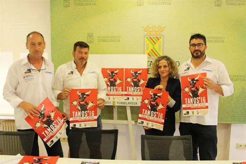 Presentaci&oacute;n de las fiestas en el Ayuntamiento