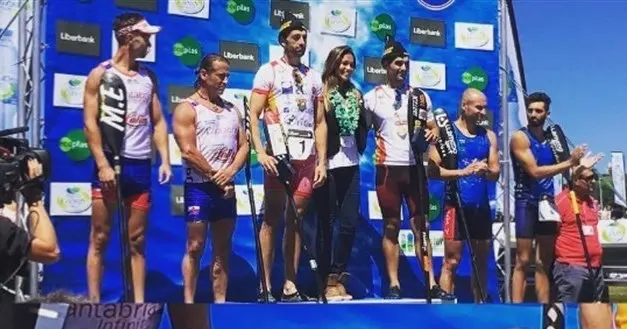 Momento de la entrega de los premios a los ganadores