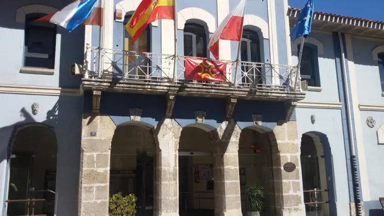 El Ayuntamiento de Astillero deber&aacute; pagar los salarios debidos a esta trabajadora desde su despido