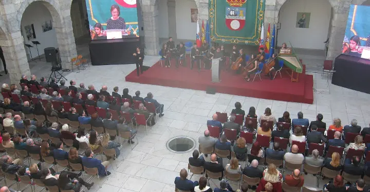 D&iacute;a de la constituci&oacute;n