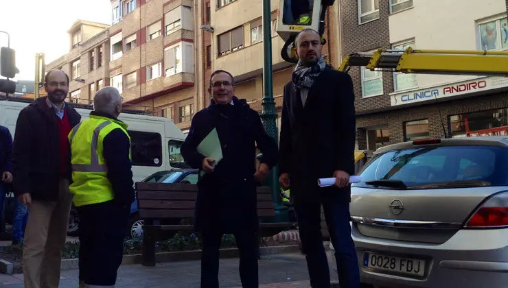 Visita a los trabajos de la calle Juli&aacute;n Ceballos