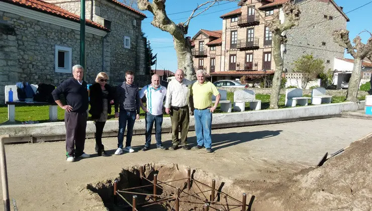 Visita de las autoridades a la bolera