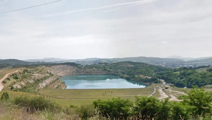 Antigua mina de zinc en Reoc&iacute;n