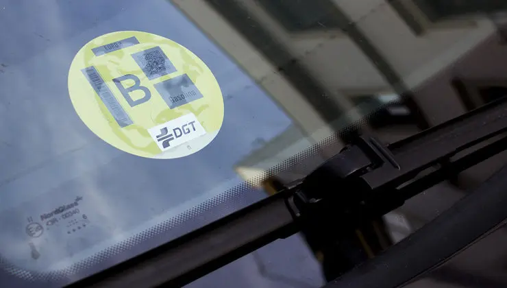 FACUA cuestiona la utilidad de la medida si no se sabe cu&aacute;nto contaminan los coches. | Imagen: Lydia L&oacute;pez/FACUA