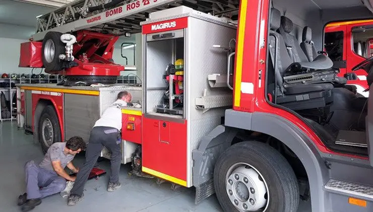 Cami&oacute;n de bomberos de Torrelavega