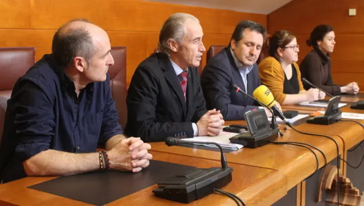 Vecinos de Prado San Roque y del Pil&oacute;n han participado en la rueda de prensa de PP, Ciudadanos y Podemos