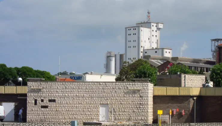 F&aacute;brica de cloro de Solvay en Torrelavega