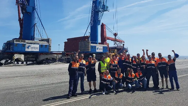 Los estibadores, durante los paros del viernes