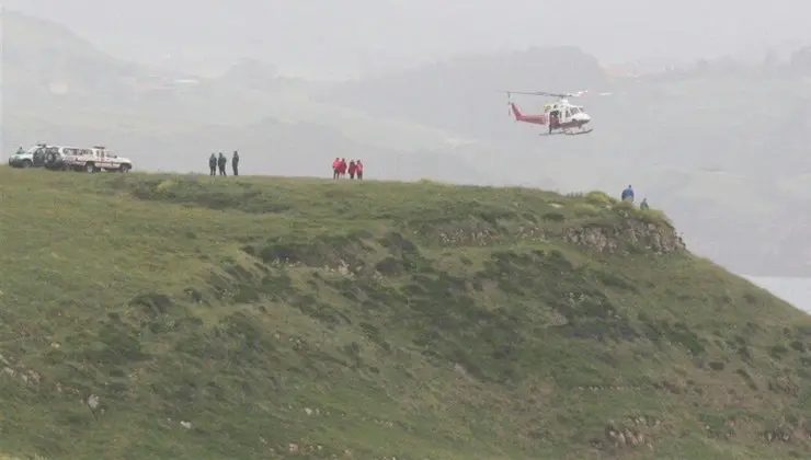 El operativo retoma las labores para localizar al desaparecido en Suances