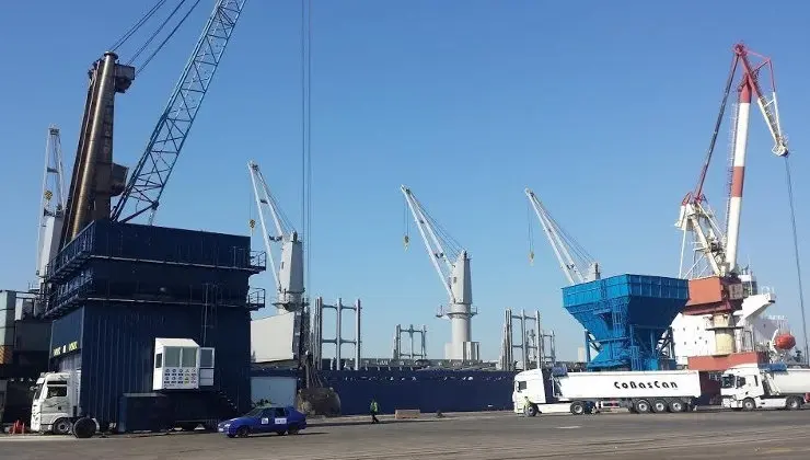 Los sindicatos de la estiba han interrumpido de manera provisional los paros en el d&iacute;a de hoy y el lunes 26 de junio