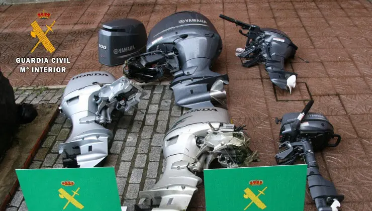 Imagen de los seis motores sustra&iacute;dos