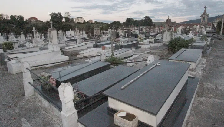 Cementerio de La Llama