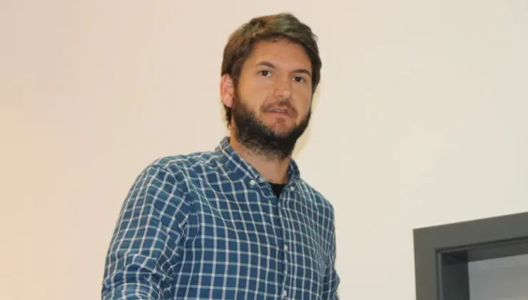 Alberto Gav&iacute;n deja su cargo como asesor en el Grupo Parlamentario de Podemos Cantabria