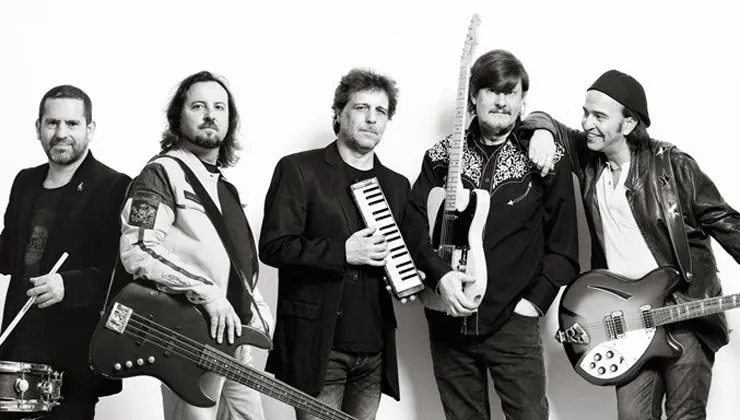 Los Secretos actuar&aacute;n